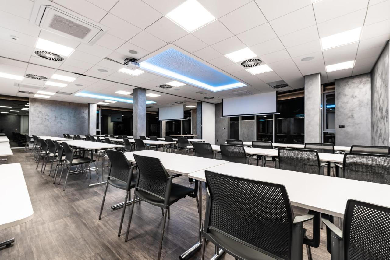 Nutrend World Hotel Olomouc Ngoại thất bức ảnh