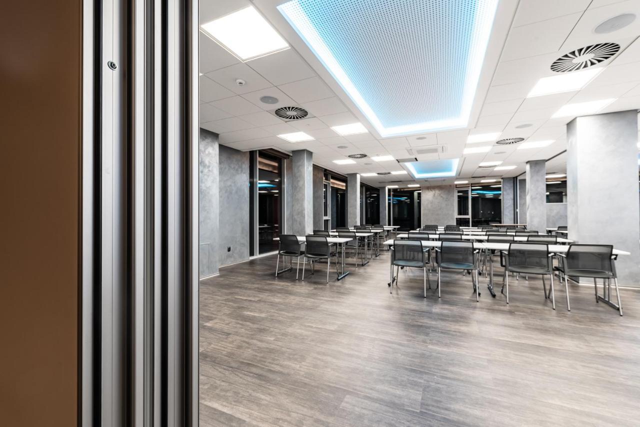 Nutrend World Hotel Olomouc Ngoại thất bức ảnh